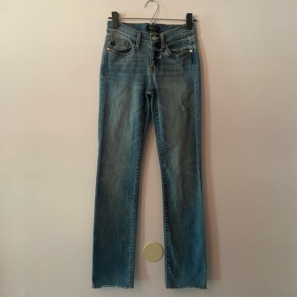 Judy Blue Women's size 5 / 27 Straight Leg Light Wash Jeans - Picture 1 of 9